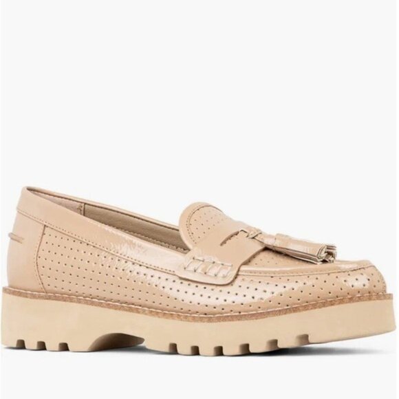 NWB DONALD PLINER Women's Size 9M Haarle Lug Sole Tassel Loafer Sand Shiny - Picture 1 of 7